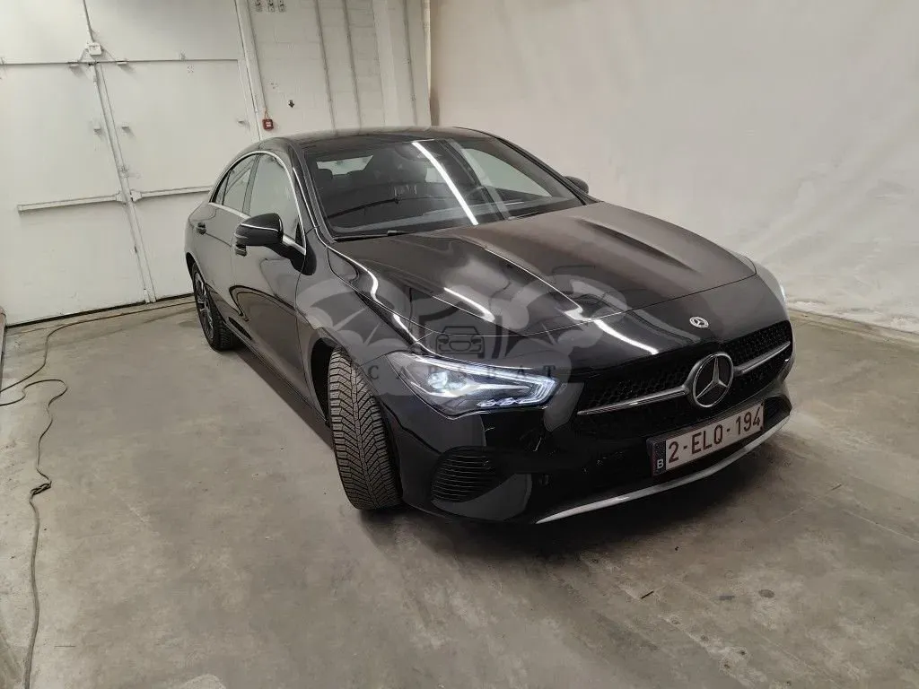 Mercedes-Benz CLA 180 Business Line 2023