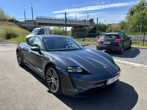 Porsche Taycan 2022