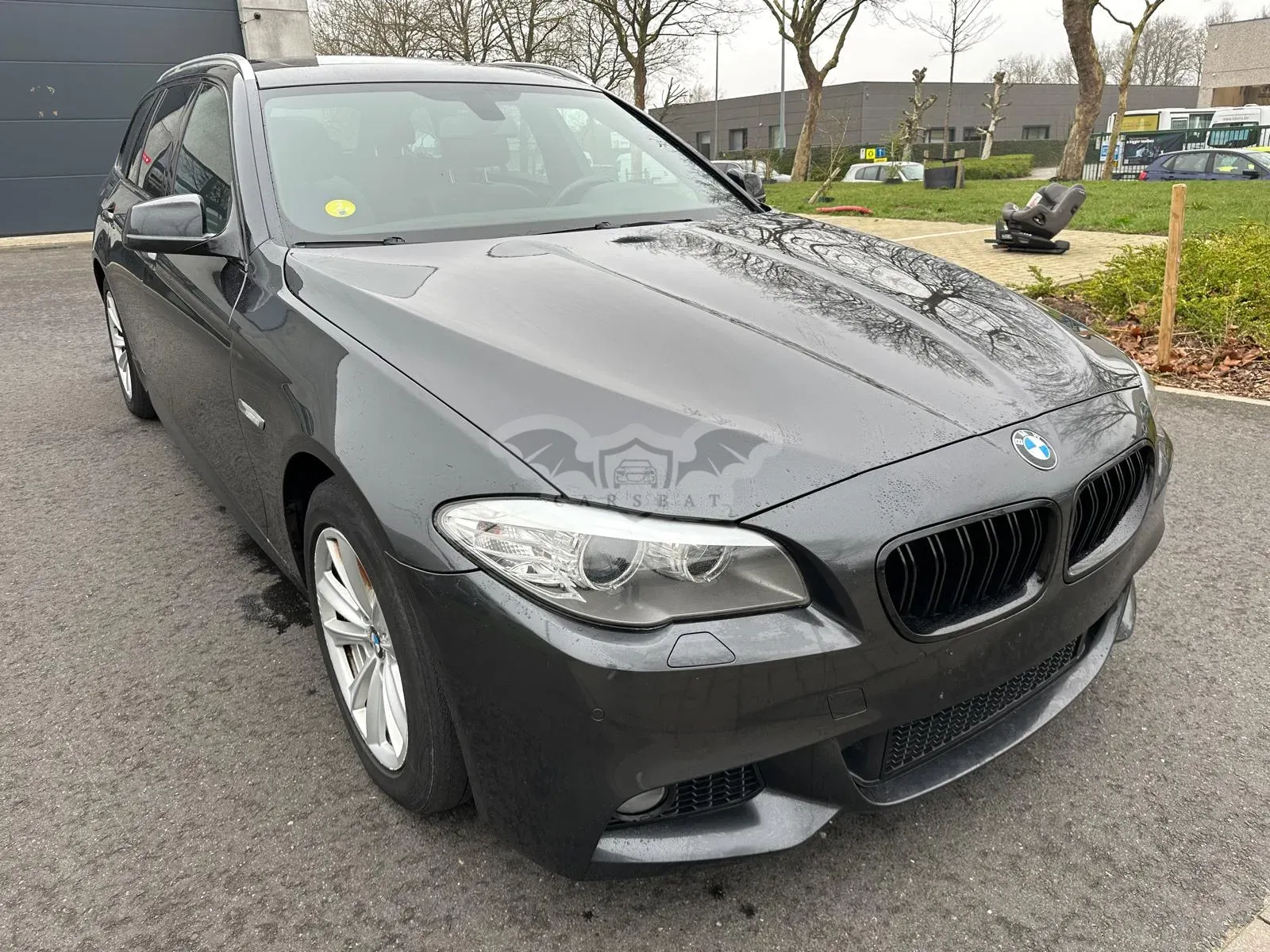 BMW 5 Series Touring 520d M-Pack 2012