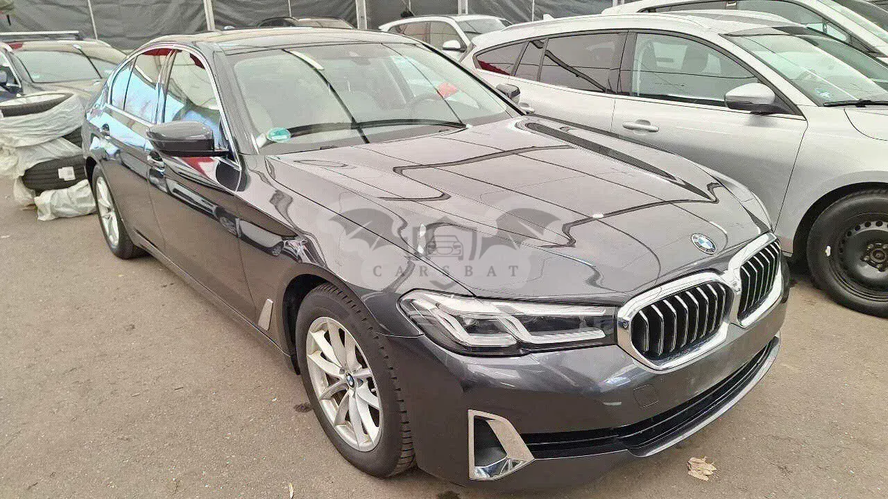 BMW 5 Series 545e Luxury 2021