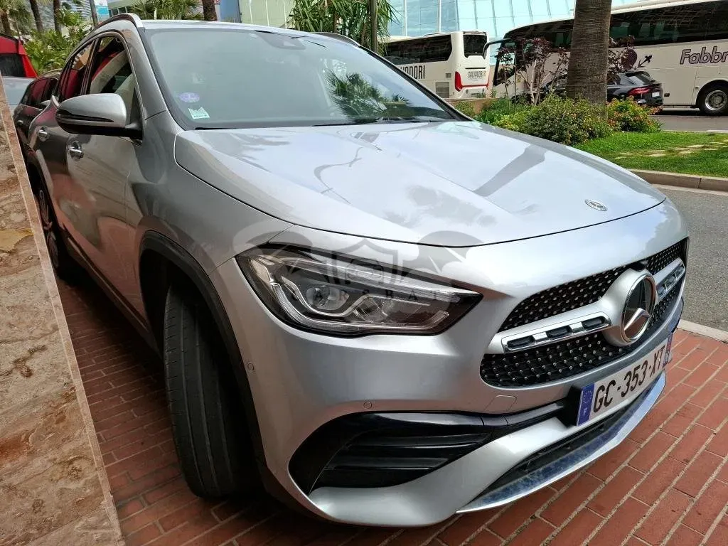 Mercedes-Benz GLA 250e AMG Line 2021