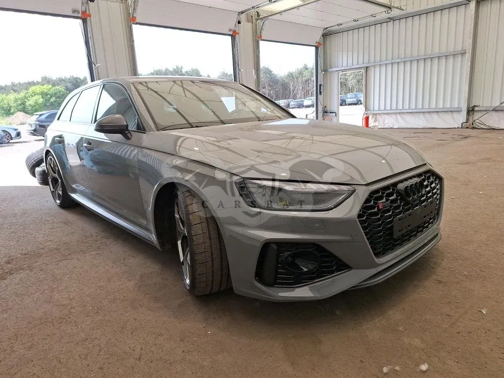 Audi A4 RS4 Avant 2.9 TFSI 2025