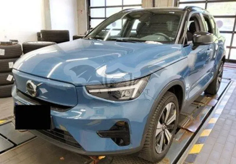 Volvo XC40 Plus 2023