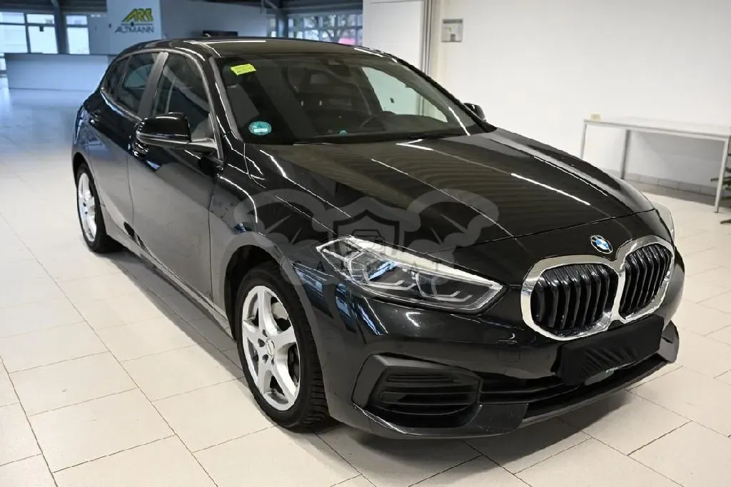 BMW 1 Series 120 Advantage 2023