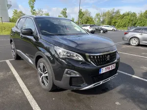 Peugeot 3008 1.2i Allure 2020