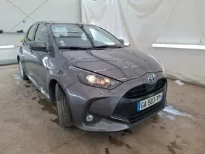 Toyota Yaris 1.5h Dynamic Business 2021