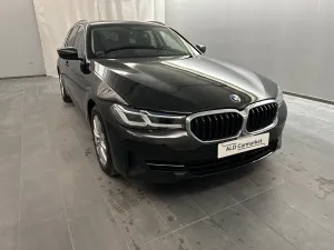 BMW 5 Series Touring 520d 2022