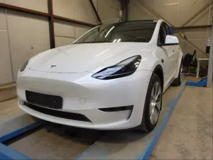 Tesla Model Y Long Range 2023