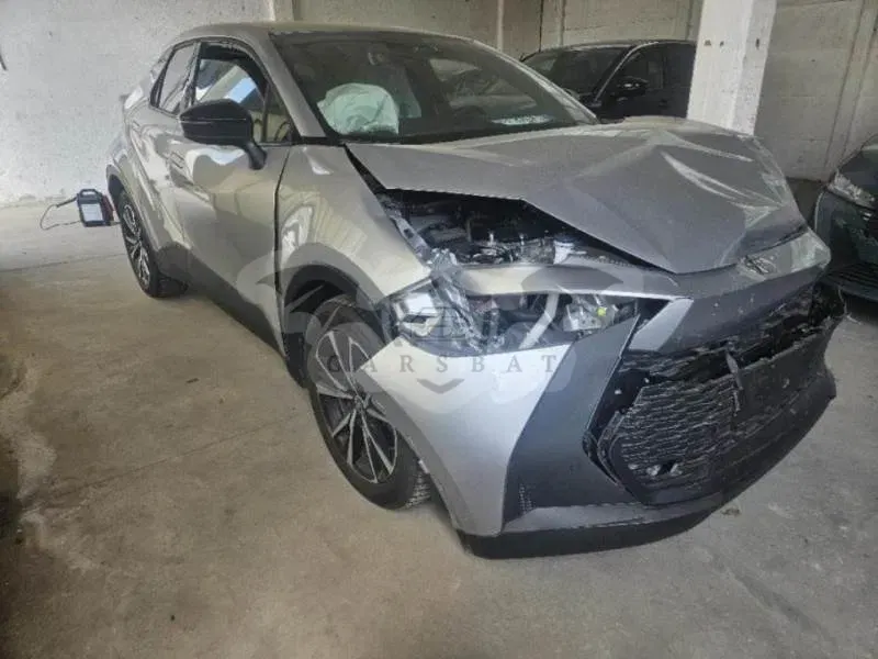 Toyota C-HR 1.8 Trend 2025