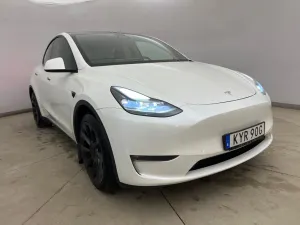 Tesla Model Y Long Range 2024