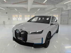 BMW iX 40 2022