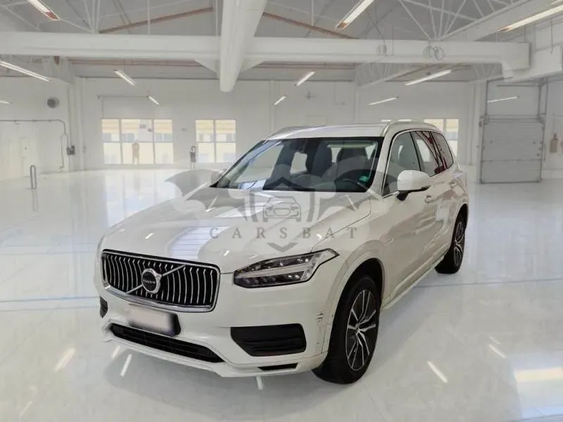Volvo XC90 B5 Momentum Pro 2021