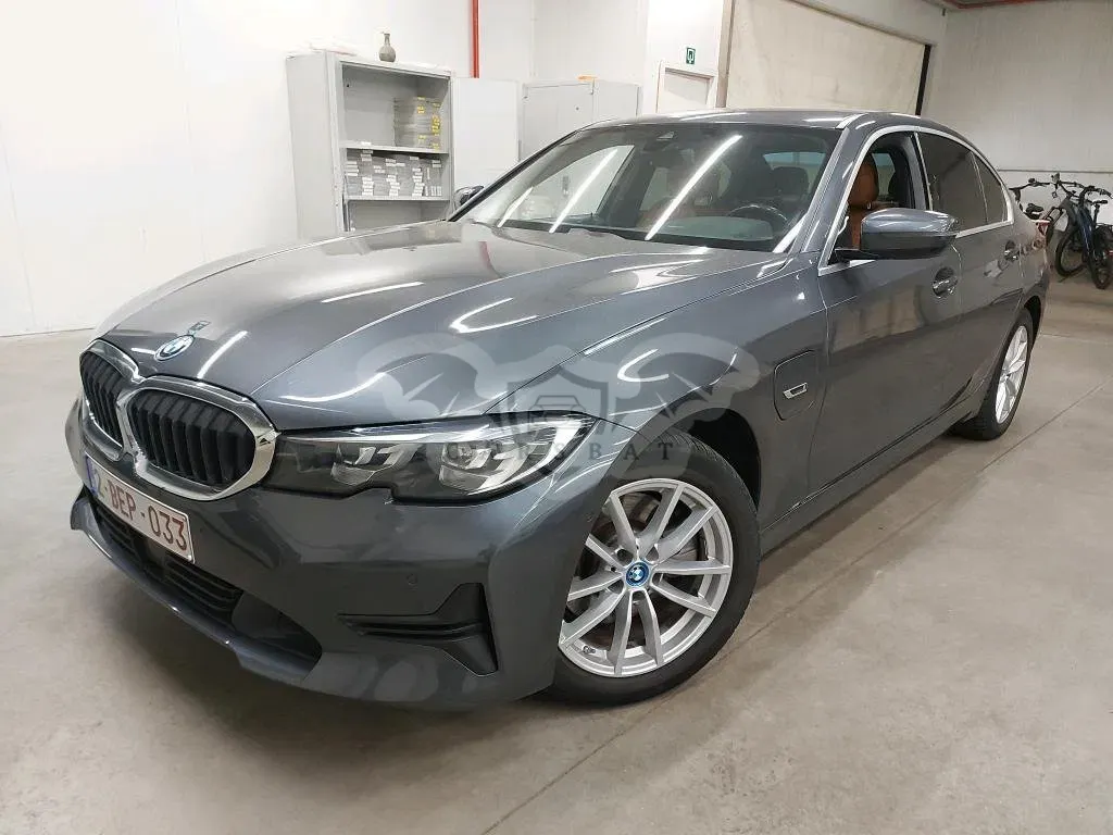 BMW 3 Series 320e Business 2021