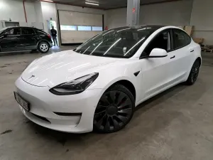 Tesla Model 3 Performance 2021
