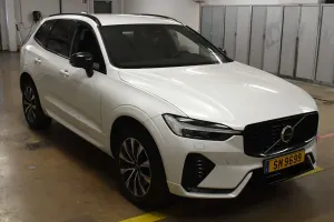 Volvo XC60 B4 Plus Dark 2023