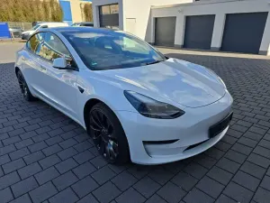 Tesla Model 3 Long Range Performance 2022