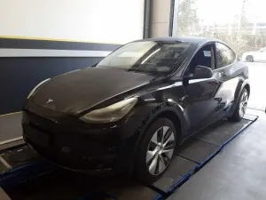 Tesla Model Y Long Range 2023