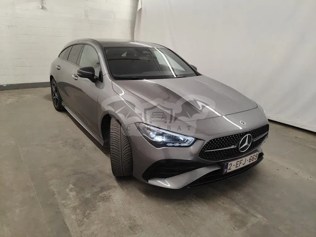 Mercedes-Benz CLA Shooting Brake 180 AMG Line 2023