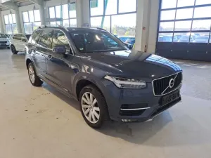 Volvo XC90 Momentum 2017