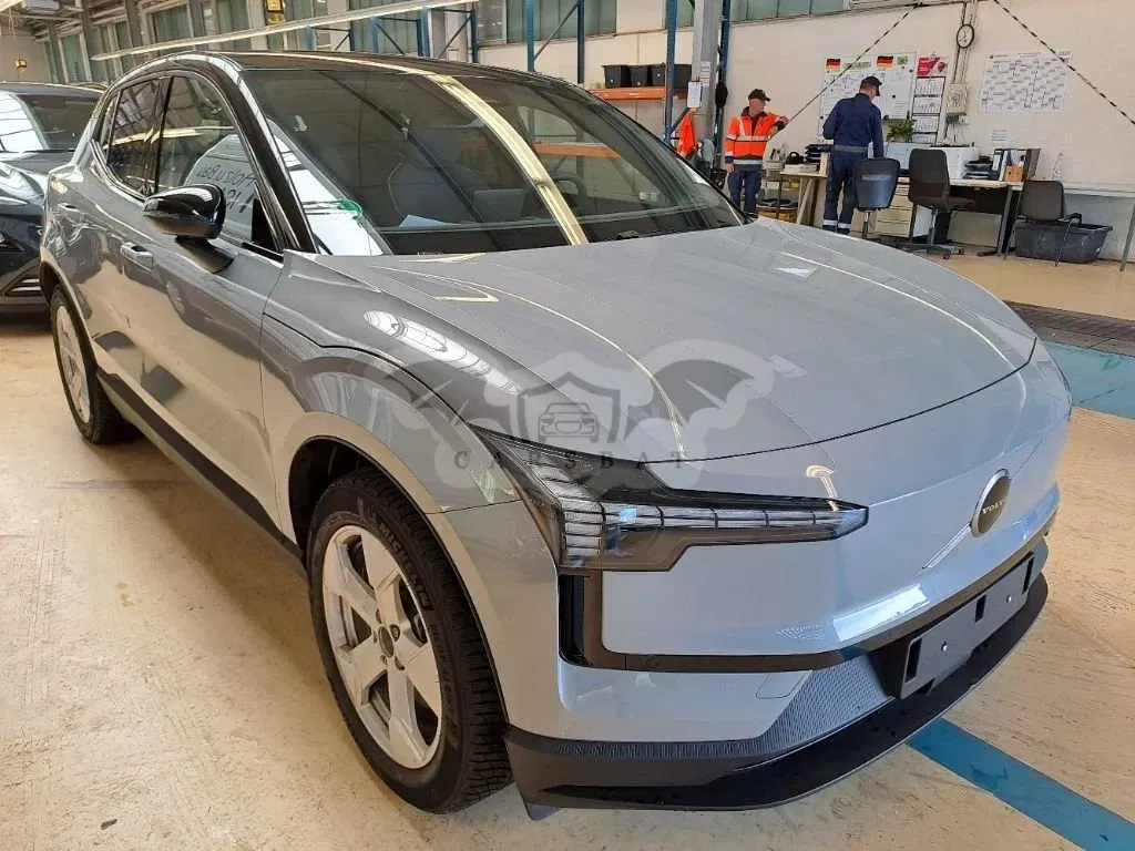 Volvo EX30 Plus 2024