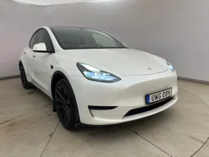 Tesla Model Y Standard Range 2023