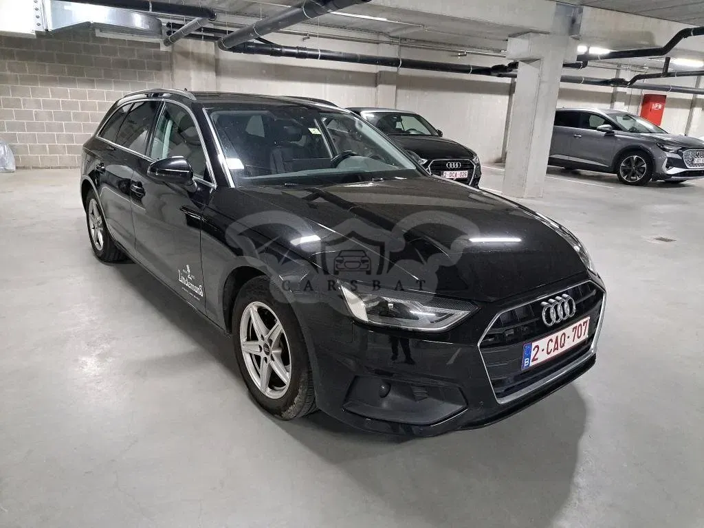 Audi A4 Avant 30 TDI Attraction 2022