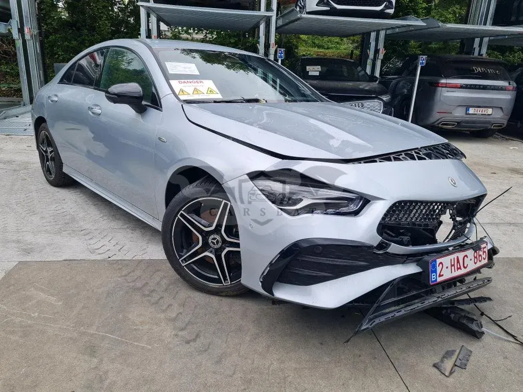 Mercedes-Benz CLA 250e AMG Line 2025