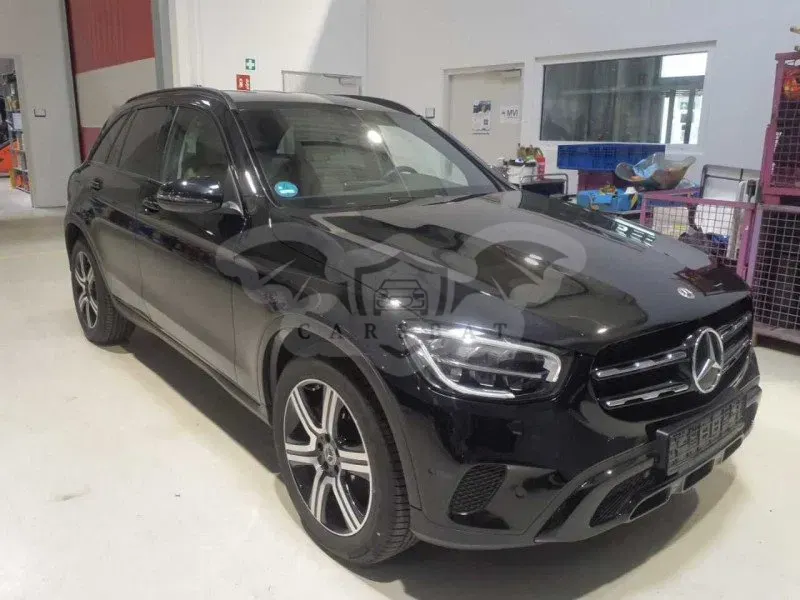 Mercedes-Benz GLC 200 2021