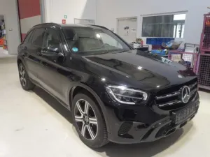 Mercedes-Benz GLC 200 2021