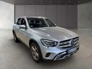 Mercedes-Benz GLC 300de 2021