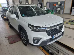 Suzuki S-Cross 2025