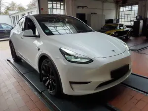 Tesla Model Y Long Range 2023