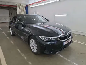 BMW 3 Series 320e 2022