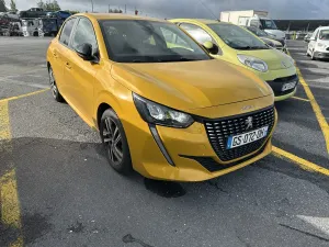 Peugeot 208 1.2i Style 2023