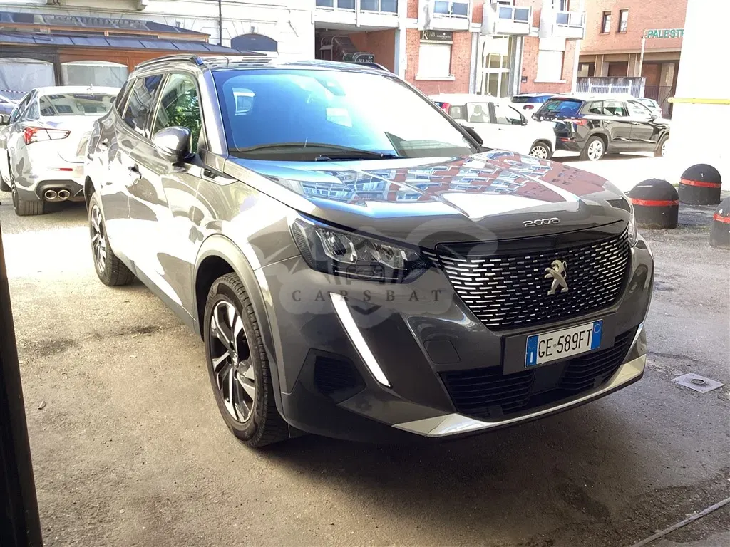 Peugeot 2008 1.2 Allure 2021