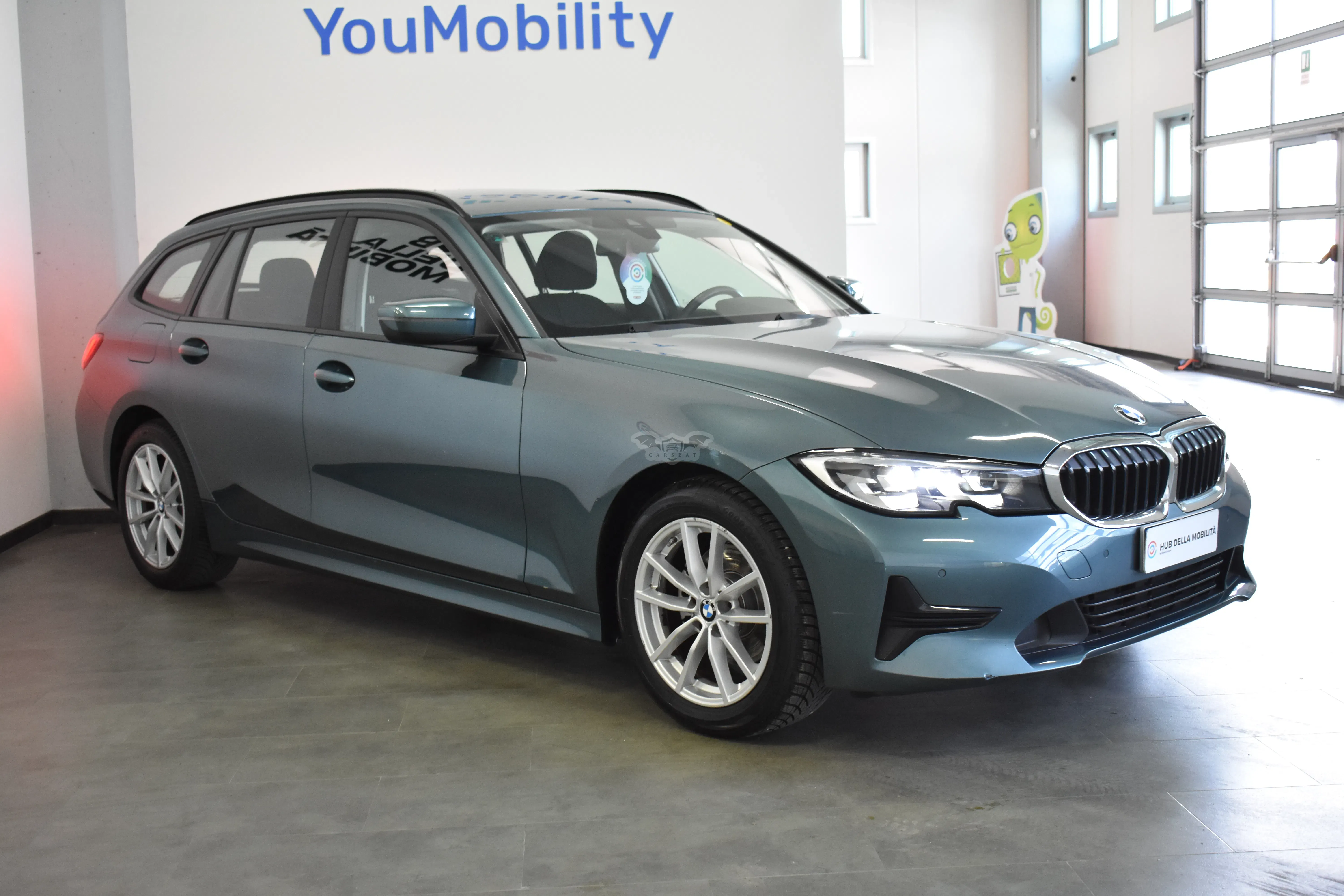 BMW 3 Series Touring 320d Business Advantage 2021