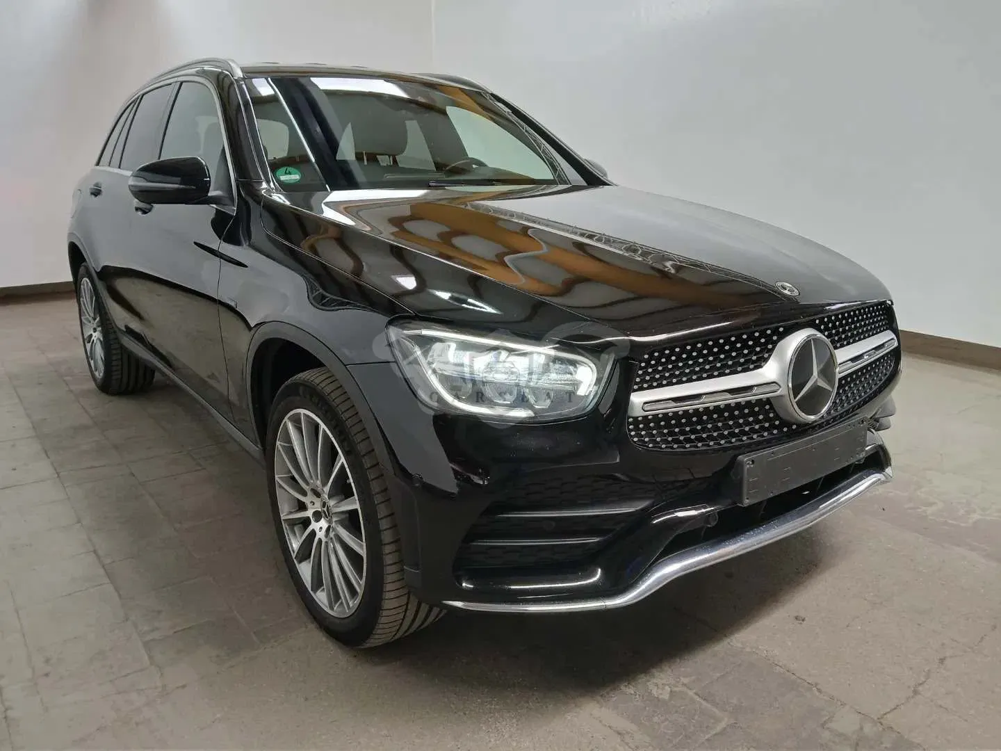 Mercedes-Benz GLC 300de AMG Line 2021