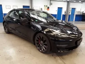 Tesla Model 3 Long Range Performance 2021