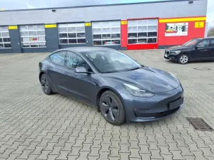 Tesla Model 3 Long Range 2021
