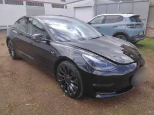 Tesla Model 3 Long Range Performance 2022