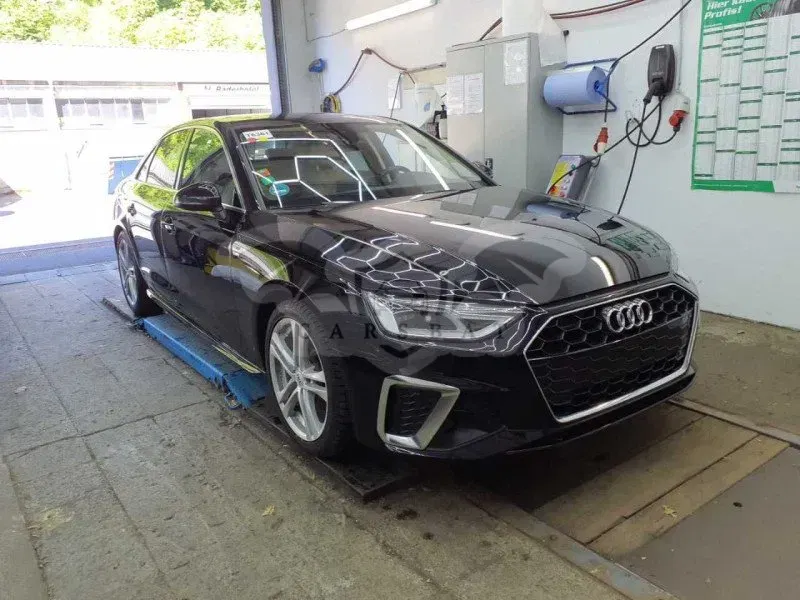 Audi A4 35 TDI S Line 2024