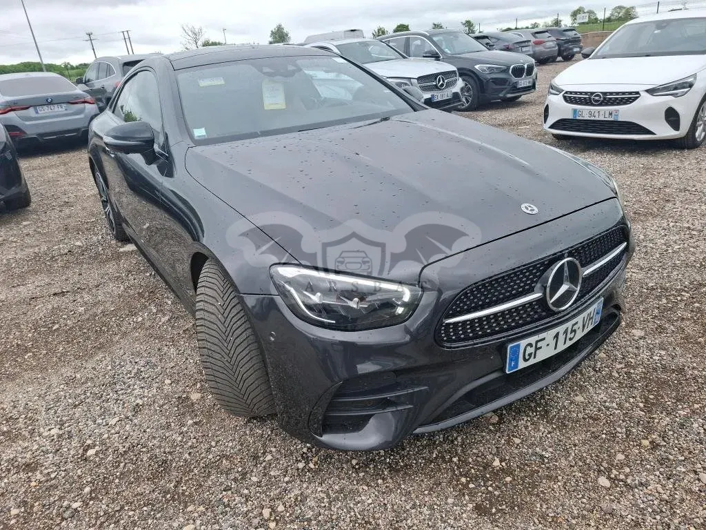 Mercedes-Benz E 300 AMG Line 2022