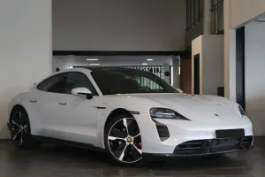 Porsche Taycan 4S 79 kWh 2021