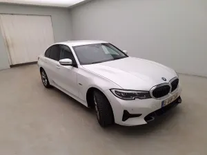 BMW 3 Series 330e Lounge 2022