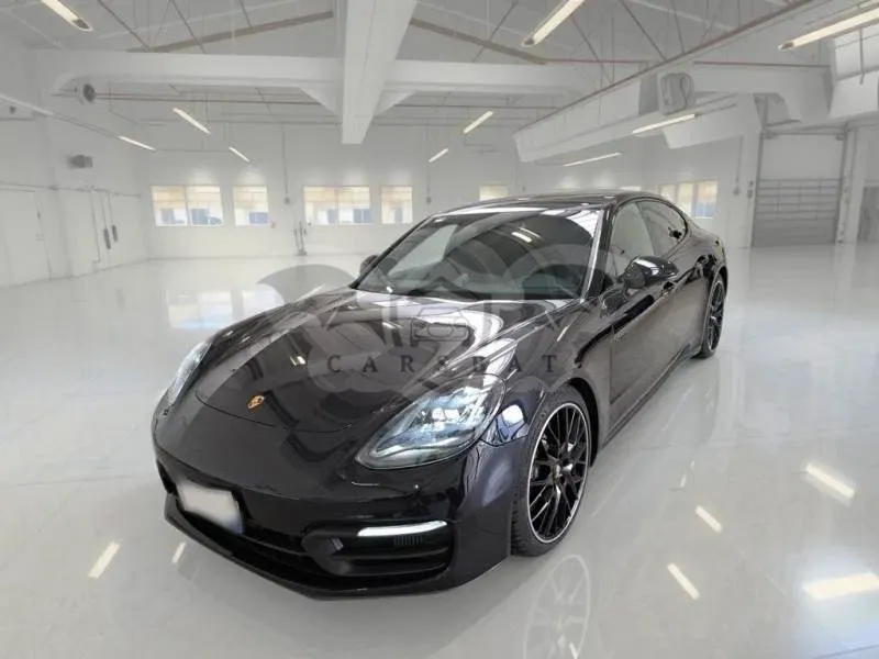 Porsche Panamera 4 2021