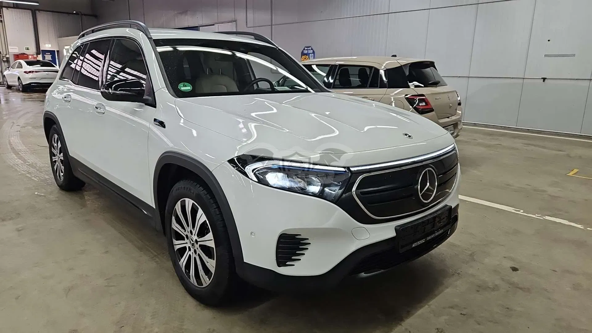 Mercedes-Benz EQB 250 progressive 2022