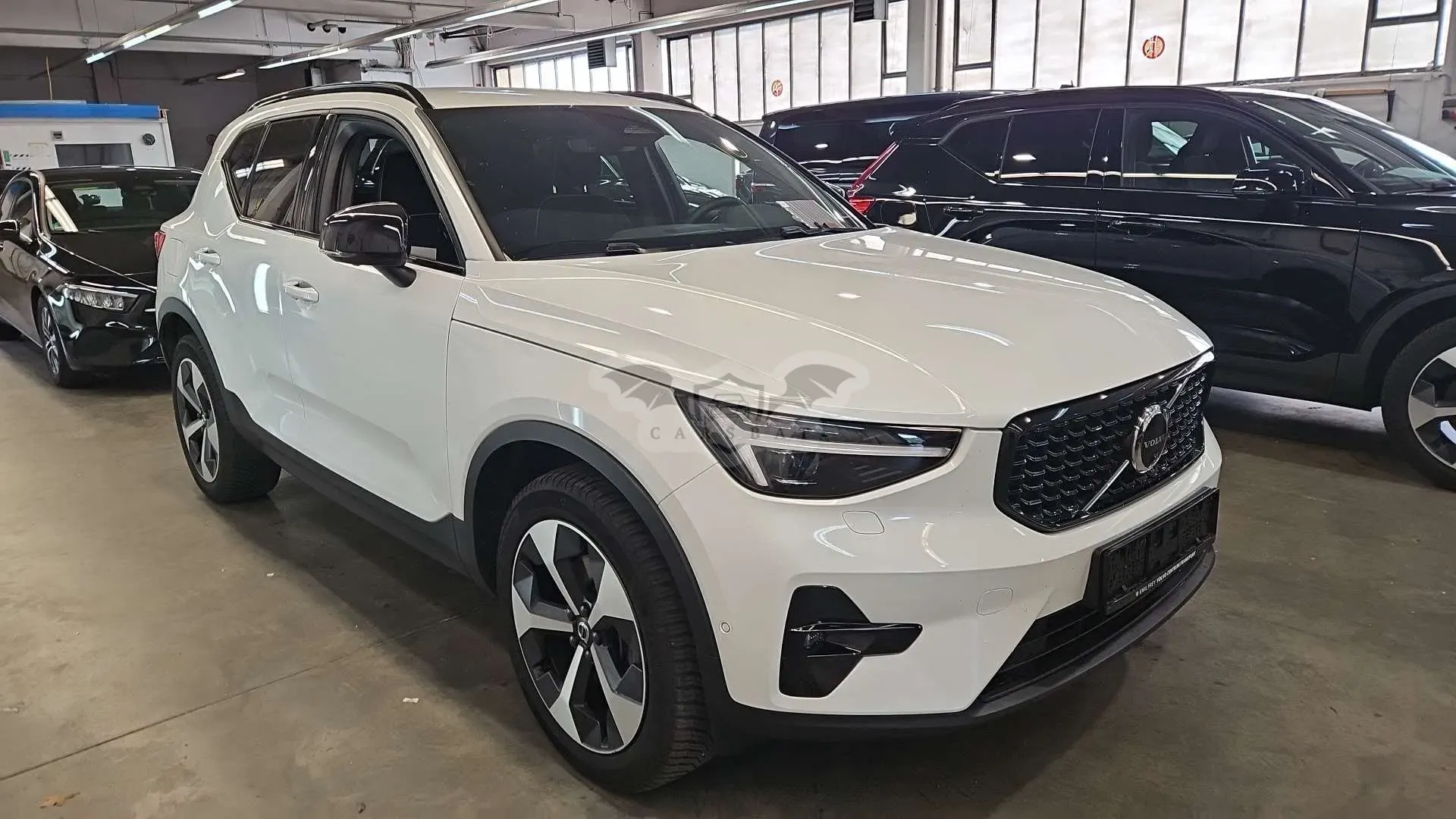 Volvo XC40 B3 Plus Dark 2025