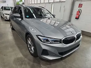 BMW 3 Series Touring 318d 2023