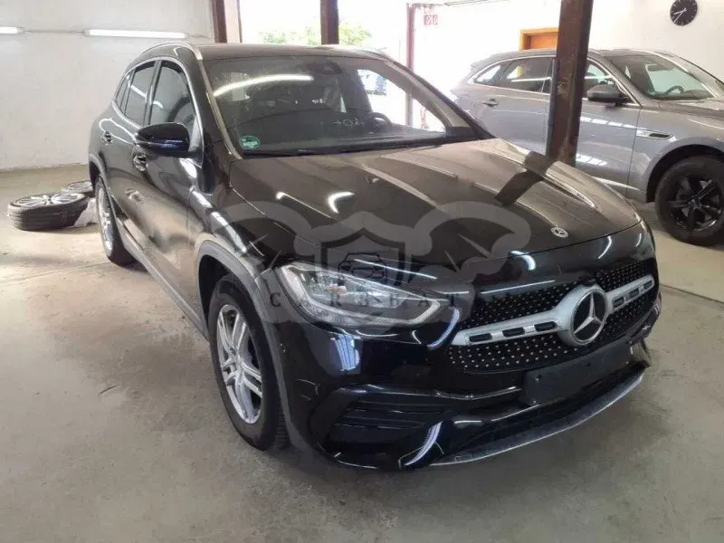 Mercedes-Benz GLA 200 AMG Line 2021