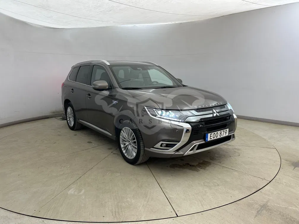Mitsubishi Outlander 2.4 Business 2020